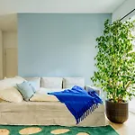 Apartment Mitten Im Kreuzberger Kiezleben - Geraeumig & - 3 Sz Auf 140qm *
