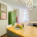 Mitten Im Kreuzberger Kiezleben - Geraeumig & - 3 Sz Auf 140qm Apartment *