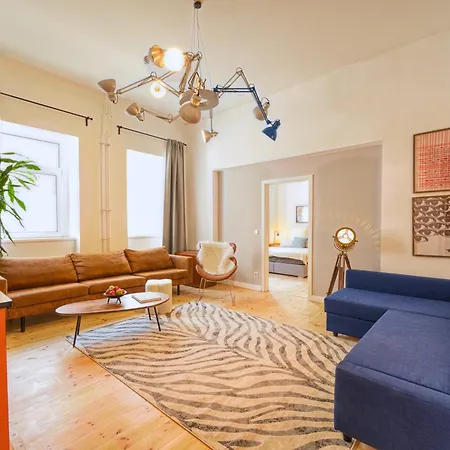 Mitten Im Kreuzberger Kiezleben - Geräumig&charmant - 3 Sz Auf 140qm Apartment