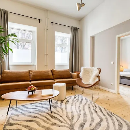 Mitten Im Kreuzberger Kiezleben - Geräumig&charmant - 3 Sz Auf 140qm *