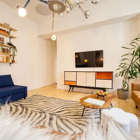 Apartment Mitten Im Kreuzberger Kiezleben - Geräumig&charmant - 3 Sz Auf 140qm