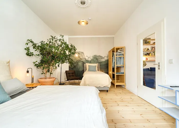 Mitten Im Kreuzberger Kiezleben - Geraeumig & - 3 Sz Auf 140qm * Berlín