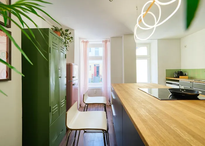 Mitten Im Kreuzberger Kiezleben - Geraeumig & - 3 Sz Auf 140qm * برلين