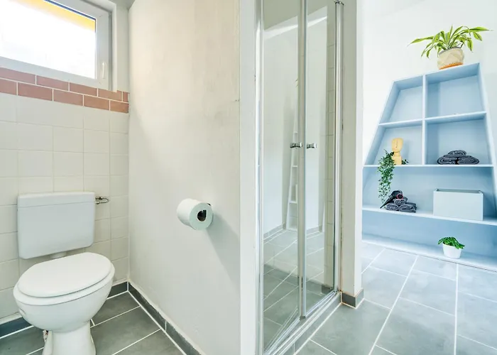 Mitten Im Kreuzberger Kiezleben - Geraeumig & - 3 Sz Auf 140qm *