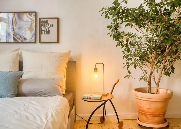 Mitten Im Kreuzberger Kiezleben - Geraeumig & - 3 Sz Auf 140qm Berlin