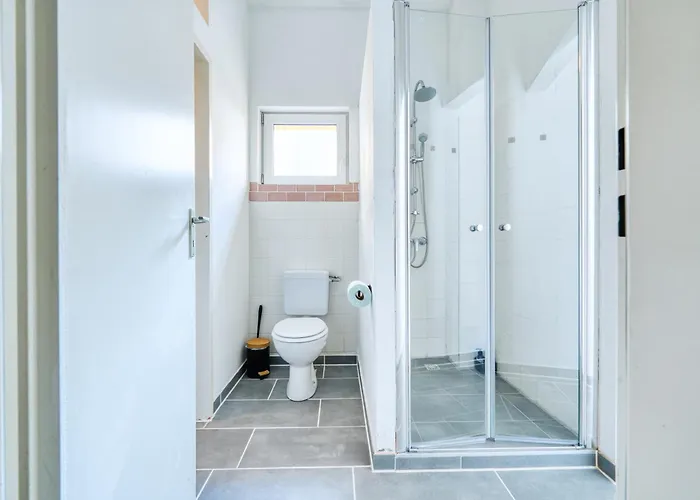 Mitten Im Kreuzberger Kiezleben - Geraeumig & - 3 Sz Auf 140qm